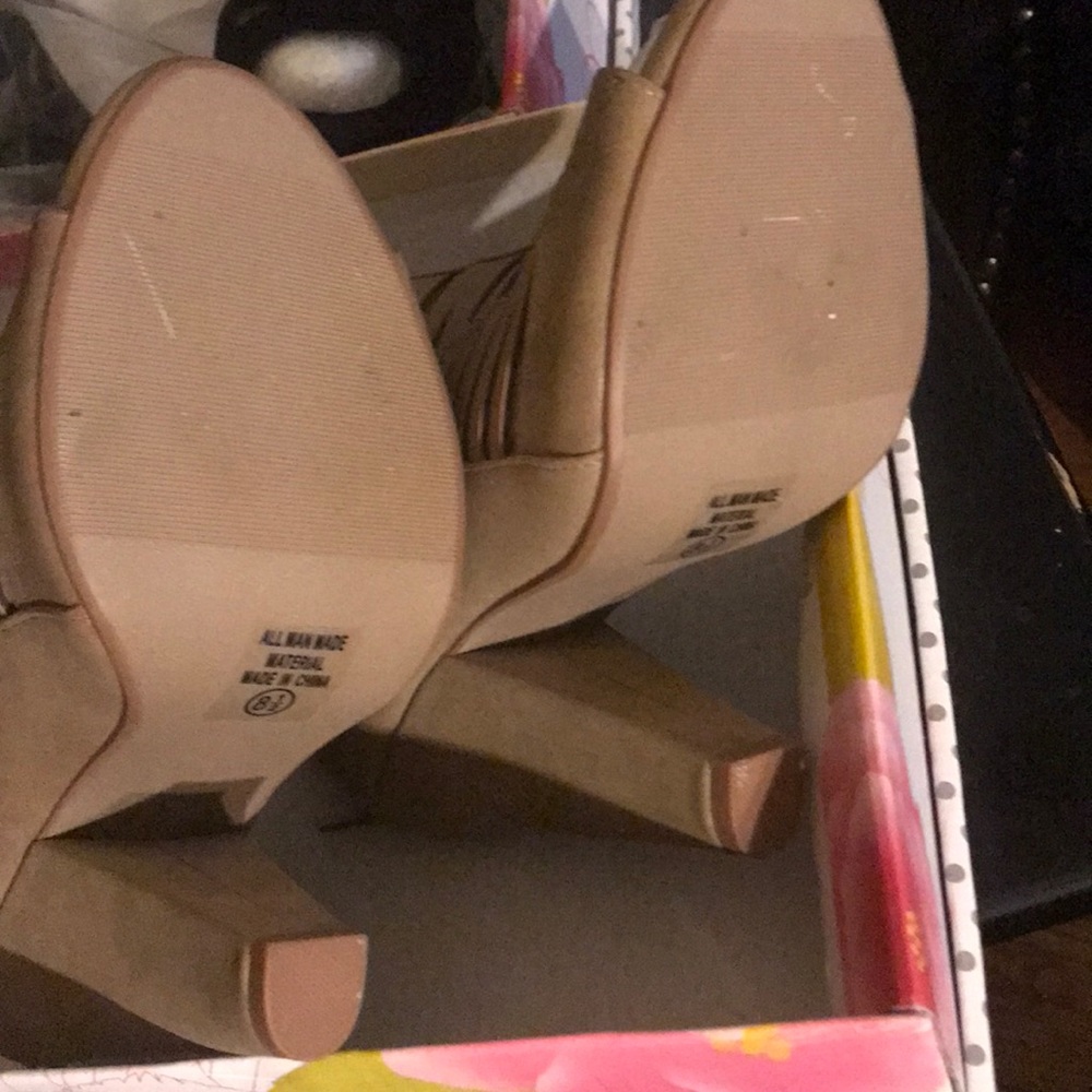 Bootie Cuties - Picture 2 of 6